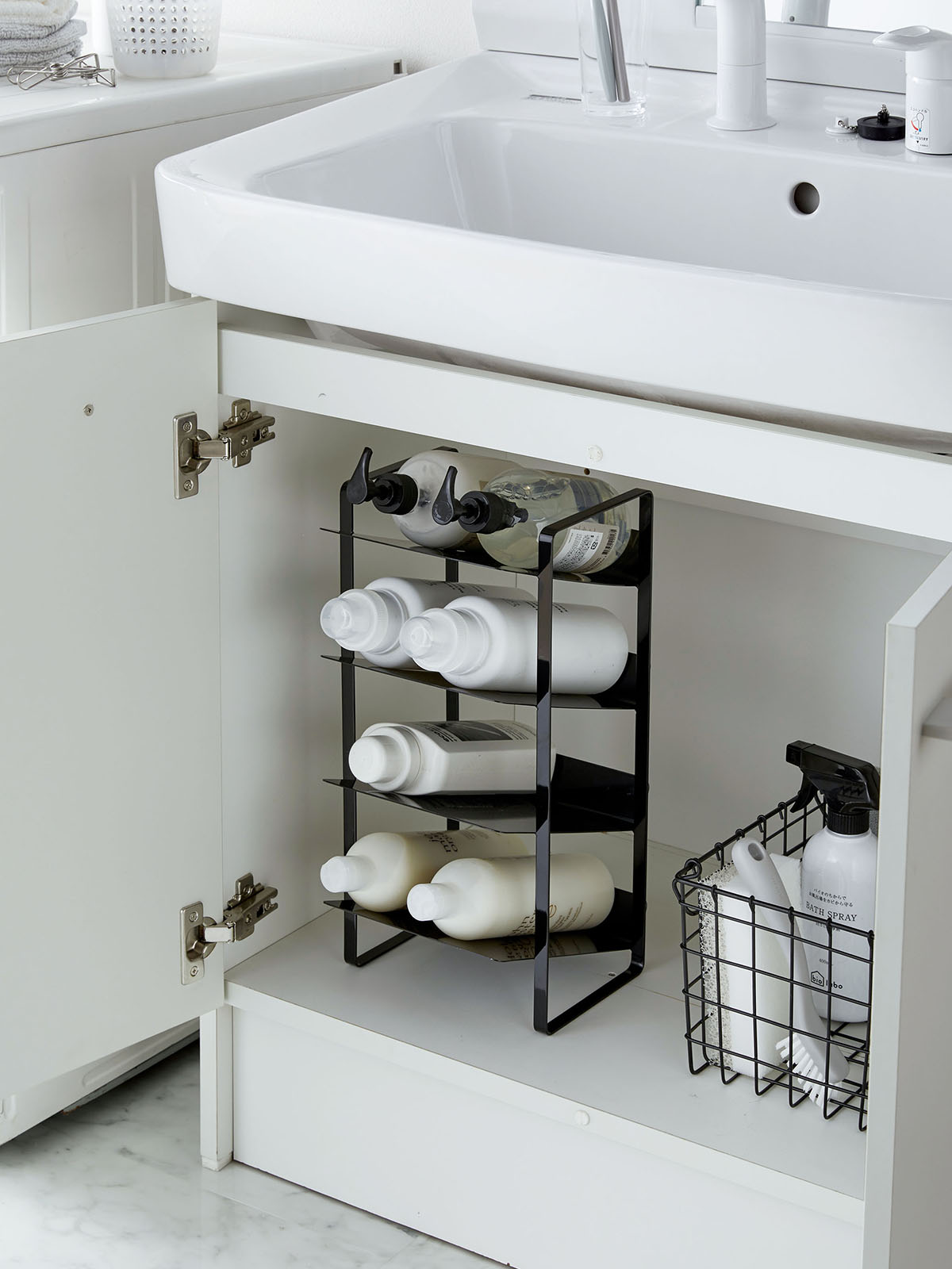 tower ｜ シンク下ボトルストッカー 4段 タワー ｜ 山崎実業